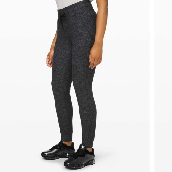 015 Lululemon 🍋 Ready to Rulu pant size 6 - Picture 2 of 2